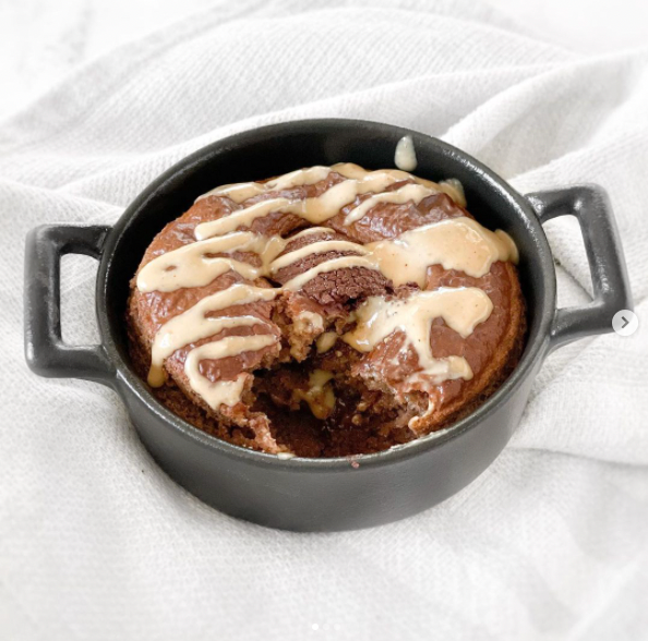 SINGLE SERVE RICH CHOCOLATE CAKE