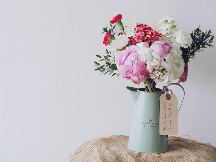 5 Mindful Mother’s Day Gift Ideas to Excite the Senses